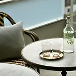Апартаменты By The Water At Islands Brygge