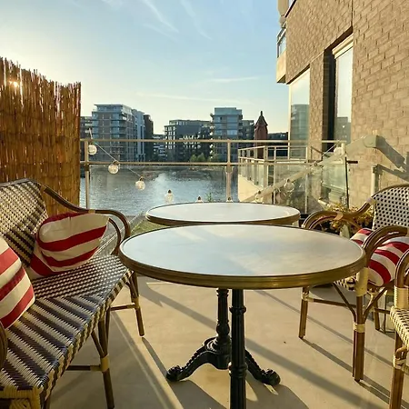 By The Water At Islands Brygge *